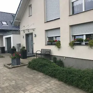 Mi&ca702 Deutschland